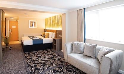 230419 Burleigh Court 10 417x250